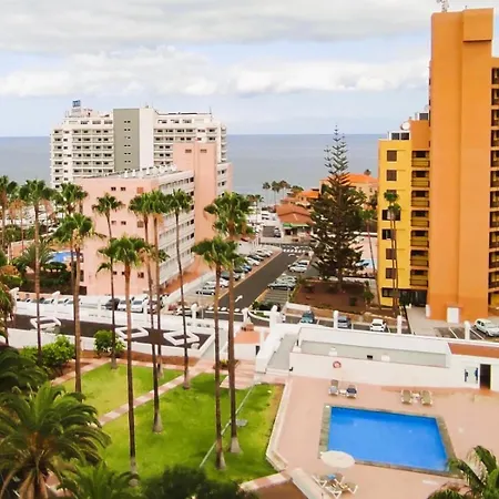 Apartment Pretty Little Penthouse, Sea Front, 2 Pool *